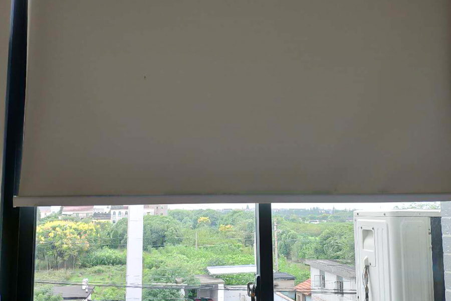 UV-resistant flexible PVC blackout fireproof curtain fabric - para sa bahay, opisina, pampublikong lugar UV-resistant flexible PVC blackout fireproof curtain fabric - para sa bahay, opisina, pampublikong lugar