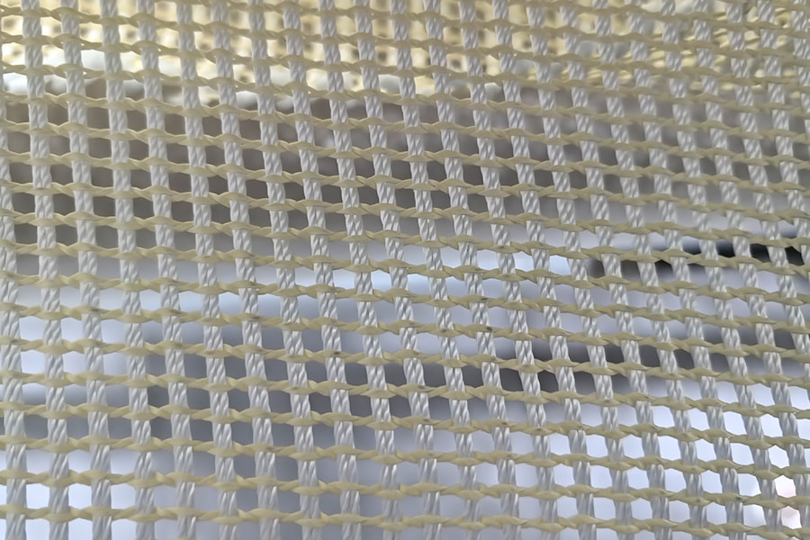 High-strength aramid reinforced Mesh Fabric Roll – para sa composite basic materials High-strength aramid reinforced Mesh Fabric Roll – para sa composite basic materials
